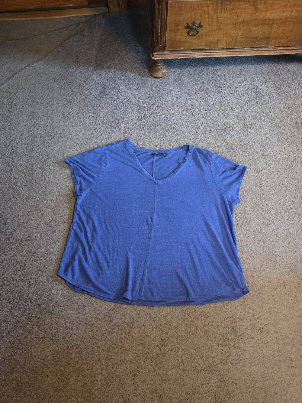 Tahari Relaxed V-Neck Short Sleeve Tee in Royal Blue Size 2X